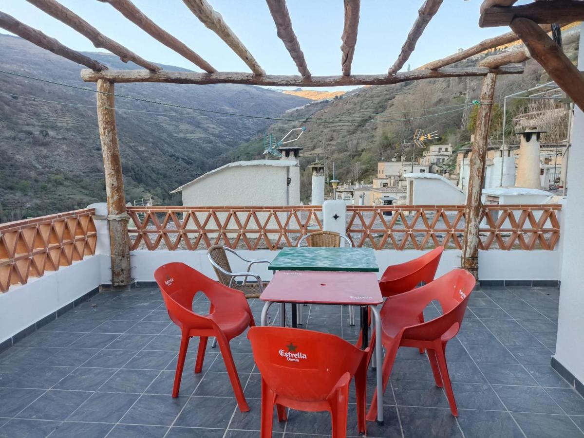Casa Los Trillizos Pampaneira Eksteriør billede